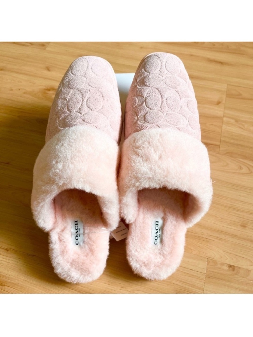 Coach Sherpa Flat Mule In Signature
Suede#CCX65 Women 10.0 US